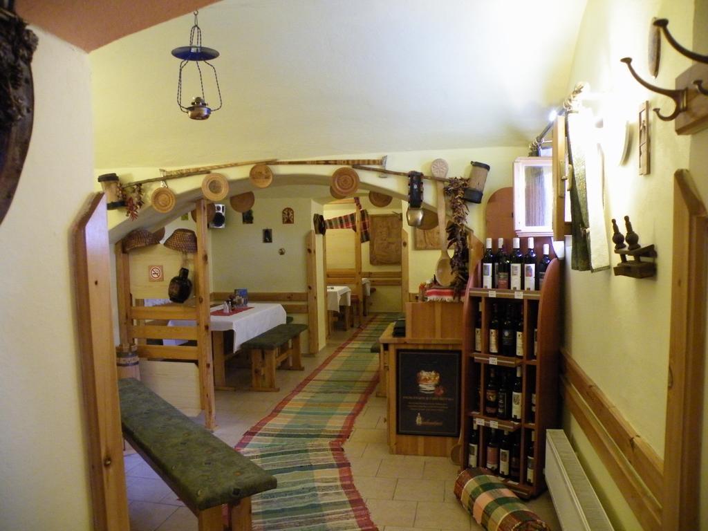 Sunnystreet Guesthouse Stara Lesna Ngoại thất bức ảnh