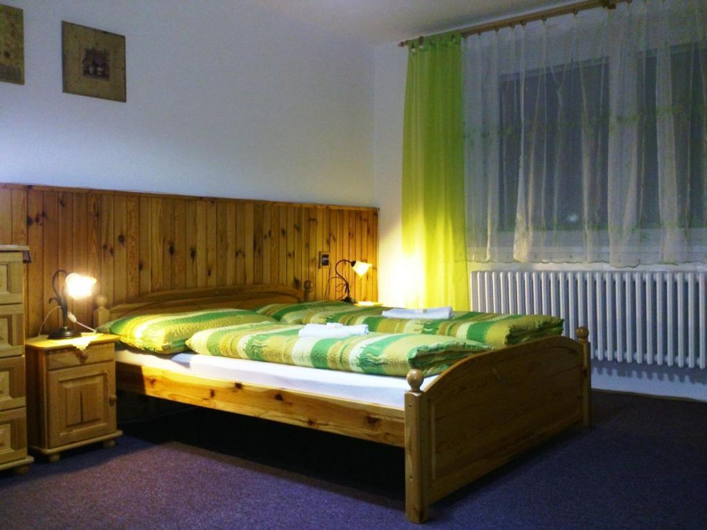 Sunnystreet Guesthouse Stara Lesna Ngoại thất bức ảnh